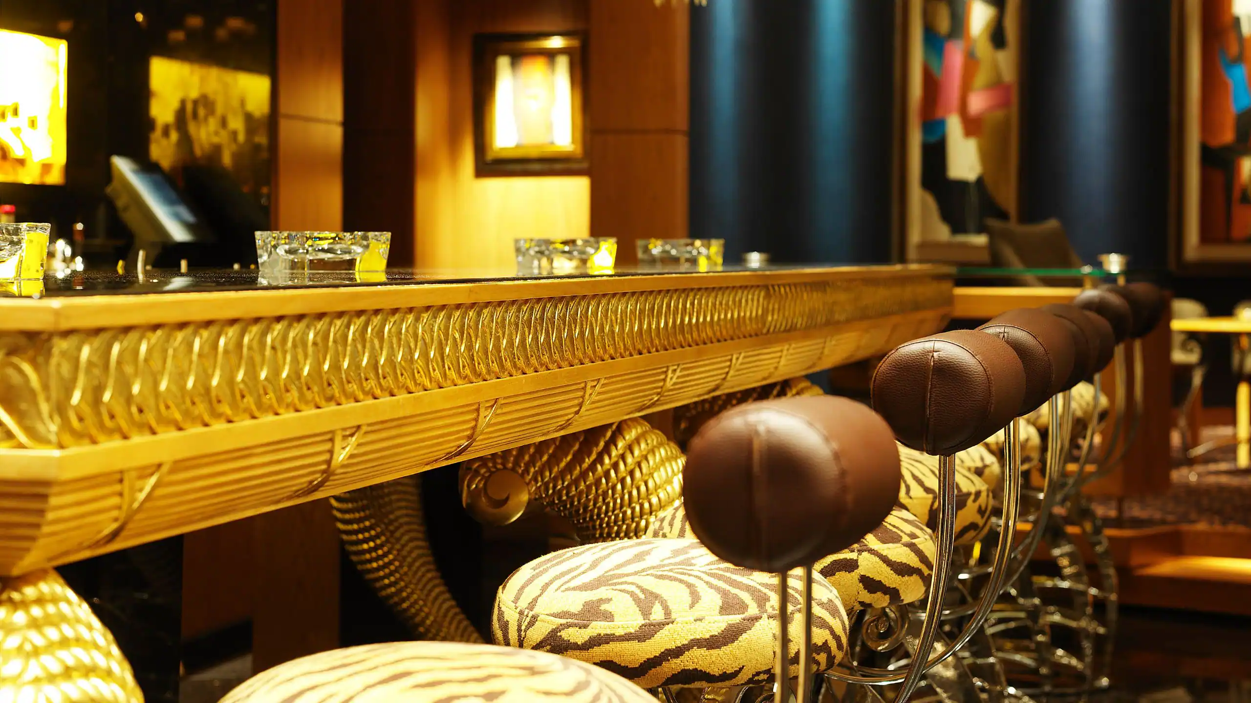 DXBGH-P065-Cooz-Bar.16x9.webp